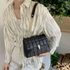 الحد الأدنى المرأة المهمة الفاخرة سلسلة معدنية حقيبة crossbody حقيبة بو الجلود حقائب الكتف للنساء جودة عالية bolsa ladys handbagwdal