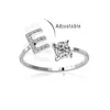 A-Zレターシルバーゴールドカラーメタル調節可能なオープンリングのイニシャル名前のアルファベット女性指輪トレンディなパーティージュエリーの結婚式の贈り物