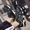 Newes Spring Chaussures appropriées pour femmes hommes Chaussures Light Up Bas respirant Léger Zapatos Athletic Walking In Discount huit 36-44