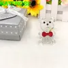 50 pièces faveurs de douche de bébé fille ours en peluche en cristal ornement avec nœud papillon rouge dans une boîte cadeau Souvenir d'anniversaire Souvenirs de baptême du nouveau-né