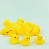 Baby Bath Water Duck Mini Floating Yellow Rubber Ducks With Sound Children Dusch Swimming Spela leksak 688 x2