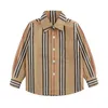 Chemise Boy's Chemise 2020 Automne Nouveau Style Stripes Régoueutrage Col à manches longues Chemise pour enfants Pure Coton Garçon Vêtements Enfants Q0716