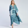 Plus Size Bikini Cover-Ups Sexig Bats Sleeve Kaftan Robe Loose Summer Beach Dress Kvinnor Wear Bad Suit Cover Up Q1150 210420