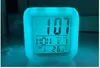 Kolorowy kwadratowy zegar stołowy cichy LED kolorowy alarm Creative Gift Clocks Delikatny projekt