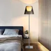 lâmpadas de piso de prata para sala de estar