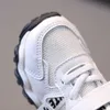 Boyutu 21-30 Çocuk Rahat Spor Ayakkabı Moda Mesh Nefes Sneakers Gençler Çocuk Koşu Sneakers Erkek Kız Kırmızı Beyaz Ayakkabı 211022