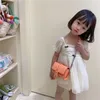 女の子パールハンドバッグファッション子供PUカジュアルチェーンワンショルダーバッグかわいい子供たちの変更財布の色の使い客バッグF328