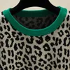 Qooth Crew Neck Sweater Women Pullover Leopard Knitted Sweaters Winter Fashion Long Sleeve Casual Hit Color Jumpers QH1836 210518