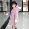 Meisje Winter Imitatie Bontjas Elegant Banket Childern Uitloper Wit Roze Baby Faux Konijnenbontjassen Prinses Jassen TZ381 H0909