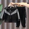 Barnpojkar 'Autumn Jacket Set Children Teenage Hooded Coat Tops and Pants Two-Piece Outfifts Reflective Tracksuit Sports Casual Outwear 90-140cm