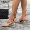 Eilyken Estate Autunno Sexy Sandali in maglia Punta quadrata femminile Tacco alto Lace Up Cross-legato Stiletto Hollow Dress Pompe scarpe 210331