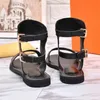 Luxurys Designer Frauen Sandalen Knöchelriemen Lederfolien Kreuz gebundene Sommerhausschuhe Mode Plattform Kausale Schuhe mit Box Staubbeutel