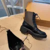 Mulheres Principais Botas de Ankle Moda Lace Up Plataforma de Couro Martin Boot Top Designer Senhoras Carta Imprimir Inverno Booties Sapatos 217