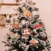 2 stks / tas creatieve cartoon kerstkleur hanger decoratie xmas boom ornamenten venster opknoping ornamenten benodigdheden