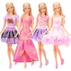 Moda fatta a mano 22 articoli / lotto Accessori per bambole giocattolo = 12 Abiti + Giocattoli per bambini 10 Scarpe per vestiti Barbie Gioco Regalo di compleanno fai da te 210923