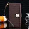 Mobiltelefonfodral Floral Letter Fall för iPhone 15 14 Plus 13 13Pro 12 12Pro 11 Pro Max Leather Wallet Fas Fitfor Samsung Galaxy S23 S21 S20 Ultra Note 20 10 240304