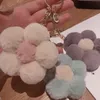 Porte-clés mignon fleur en forme de peluche porte-clés imitation fourrure pendentif porte-clés pour femmes sac à main charmes ornement porte-clés décor cadeaux1 Smal22