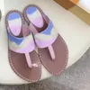 Klassische Männer Hausschuhe Big Biene Sommer Gummiboden Frau Strand Slides Brief Flache Ferse Designer Sandalen Lazy Lady Loafers Flip Flops Große Größe 35-42-45 mit Box