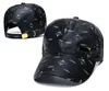 Une variété de luxe de casquettes de designer classiques en cuir de haute qualité présente des casquettes de baseball pour hommes, des chapeaux de dames de mode peuvent être adj255e