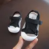 夏の幼児の幼児の靴の赤ちゃん女の子男の子の滑り止め通気性高品質キッズアンチコリジョン211022