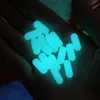 Luminous Glowing Quartz Terp Slurpers Banger Paznokci z akcesoriami do palenia Cap Cap Próżnia do szklanych Bongs Oil palnik