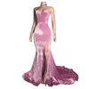 Robes de bal sirène en velours rose décolleté plongeant sur le côté robes de soirée fendues balayage train grande taille robe formelle268r