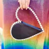 Evening Clutch Bags Kvinnor Designer Chic Rhinestone Metal Handle Svart Handväska För Bröllopsfest SAC En Main