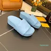 2022 Womens Pillow Slippers Jumbo FlaTForm Summer Rubber Sandals Beach Slide Fashion Flat Embossed Leather Scuffs Indoor Shoes With Box