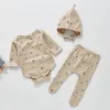 Frühling Herbst Infant Baby Jungen Mädchen Langarm Druck Strampler + Strumpfhose und Hut Kleidung Sets Kinder Junge Mädchen anzug Kleidung 210429