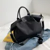 Duffel Bags Leisure Naylon Seyahat Çantası Kadınlar ve Erkekler Açık Mekan Büyük Kapasite Katlanır Fitness Taşınabilir Yoga Moda Bagaj Biniş 2767