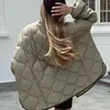 Femmes Armée Vert Hiver Matelassé Parkas Femme Casual Manches Longues Poche Simple Boutonnage Ourlet Courbé Veste Manteau 211221