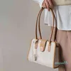 Сумка Crossbody Женщины Весна Мода Все-матч Плечо Роскошный дизайнер Messenger Большой емкость Сумок.