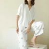 Sommar Casual 100% Viscose Women's White Short Sleeve Pajama Set Blue Dot Ankellängd Byxor Lösa Bekväma Sleepwear Passar 210809