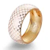 Bracelets à motif d'écailles de poisson scintillantes pour femmes, alliage d'huile, strass, large bracelet, bijoux de mariage Q0717
