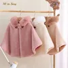 Baby Girl Cloak Faux Fur Winter Spädbarn Toddler Barn Prinsessan Hooded Cape Fur Collar Baby Outwear Topp Varma Kläder 1-8Y 210902