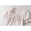 - 新鮮で甘いガーリースタイルのパフスリーブ花のシャツ夏の女性のスリム弾力性の小さいトップファッション210508