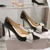 Designer Mulheres vestir sand￡lias de casamento sapatos de la￧a de camada dupla Bombas de ornamento de diamante de diamante de diamante
