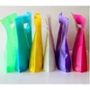 50 pcs En Gros Couleur Beauté En Plastique Sacs À Provisions avec Poignée Personnel Général Boutique Vêtements Chaussures Cadeau Emballage Pochettes 210724