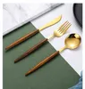 Roestvrijstalen servies ingesteld met faux houten handvat, bestek voor 6, servies set inclusief vorken lepels messen 211112
