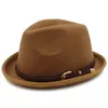 Sonbahar Kış Kadın Erkek Kıvrılmış Yün Kap Vintage Fedora Şapka Dokuma Kemer Ile Keçe Şapka Bayan Beyefendi Caz ​​Caps Için