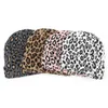 ファッション女性ヒョウのデザインビーニーの帽子冬の暖かいニットプリントビーニーのための屋外キャップ高品質