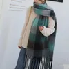 Eşarplar 2021 Moda Sahte Kaşmir Kadınlar Sıcak Kontrastlı Ekose Eşarp Kış Şal Sargı Pashmina Uzun Tassel Kadın Kalın Battaniye