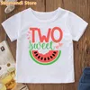 Großhandel Zwei Süße Wassermelone Grafik Druck T-Shirt Sommer Tops Für Mädchen Kinder Kleidung 2. Geburtstag Geschenk T Shirt Harajuku hemd.