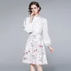 Kvinnor Elegant 2 Piece Set Fashion Sweet Ruffles Puff Sleeve Vit skjorta Top + Hög midja Blommigryckt Midi Skirt Suit 210519