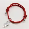 Cadeia de link Romântico 2pcs Pulseira magnética em forma de coração para homens Mulheres de alta qualidade Red e Black Casal Jewelry Accessories Gifts