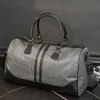 borsa da uomo all'ingrosso semplice borsa da viaggio da uomo d'affari borse stampate straniere impermeabili borse a tracolla in pelle da donna resistenti all'usura