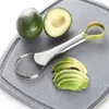 Affettatrice per avocado e snocciolatrice per frutta Grattugia 2 in 1 Accessori per la cucina in acciaio inossidabile per la rimozione del nucleo KDJK2104