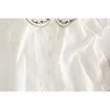 Baby vit broderad tröja + kortärmade byxor kostym sommar tvådelade mode kläder 210702