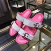 [Z Box] Pantofle Plażowe Mężczyźni Klasyczny Letni Lato Lazy Designer Cartoon Duże Klapki Skórzane Męskie Klamra Belt Slides Hotel Bath Women