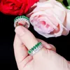 Gioielli da donna di lusso Anelli di fidanzamento con fedi nuziali rotondi di cristallo bianco e verde con zirconi cubici per le donne R136 210714